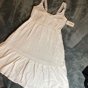 White, 100% cotton, Summer sundress.